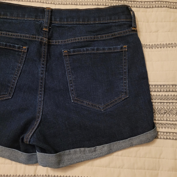 Old Navy Cuffed Dark Wash Denim Shorts Size 8 - Picture 9 of 14